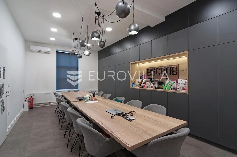 Osijek, Centar, prodaja, Poslovni prostor u centru grada 168 m²