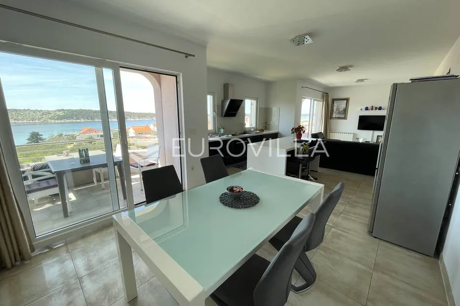 otok rab, barbat, predivna apartmanska vila - slika 22