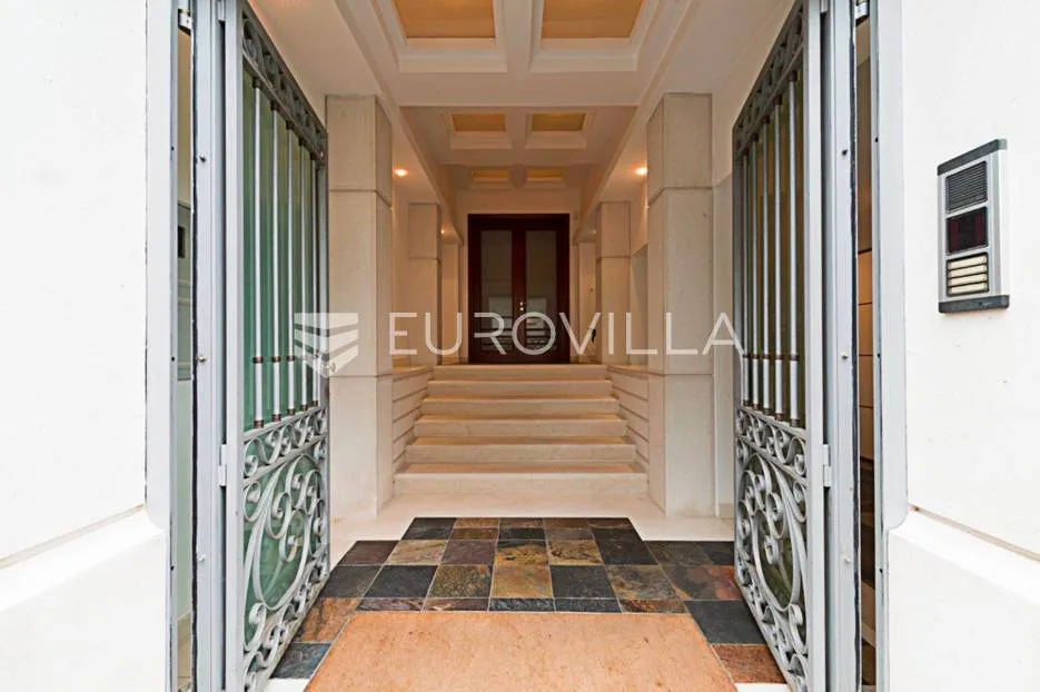 tuškanac luksuzna obiteljska vila 600 m² - slika 2