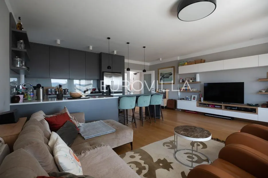 zadar, borik, luksuzan penthouse površine 137,26 m² s terasama na top lokaciji - slika 10