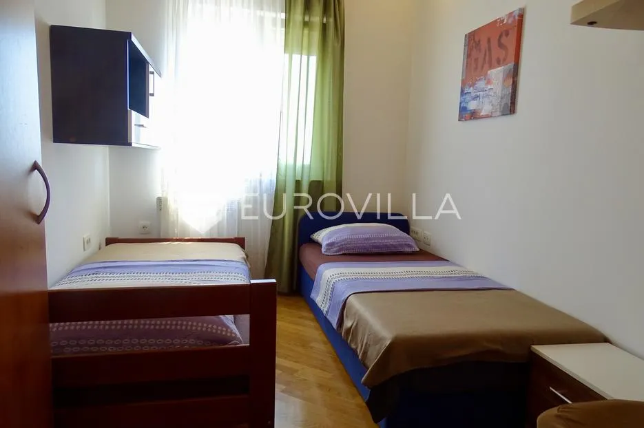 kastav, brestovice, trosoban stan od 120 m² sa zadivljujućim pogledom na more - slika 8