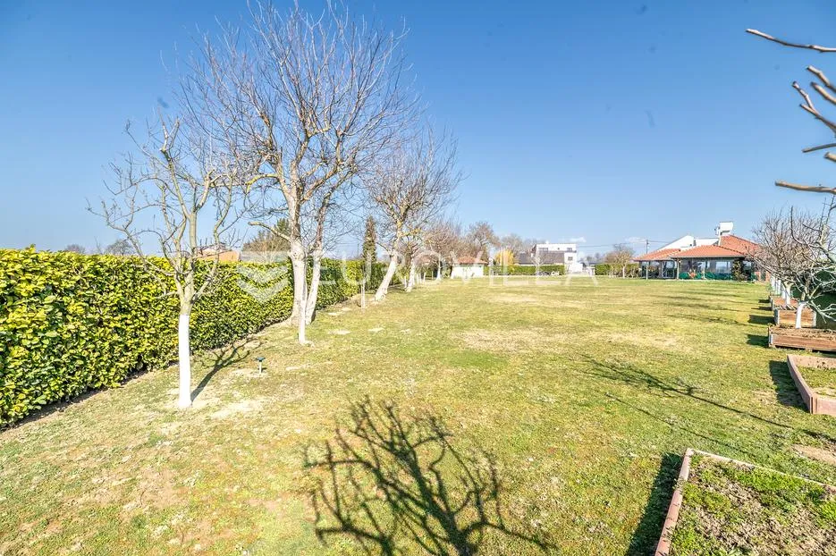 novi zagreb, čehi, moderna kuća 240 m² na zemljištu od 3100 m² - slika 5