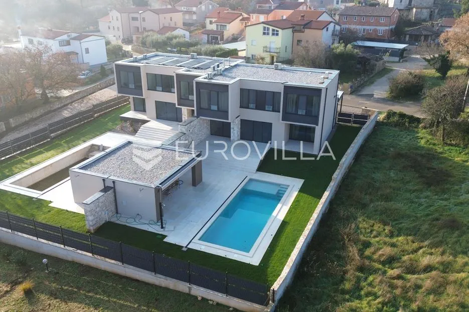 istra, rovinjsko selo, jedinstvena katnica 250 m² - slika 4