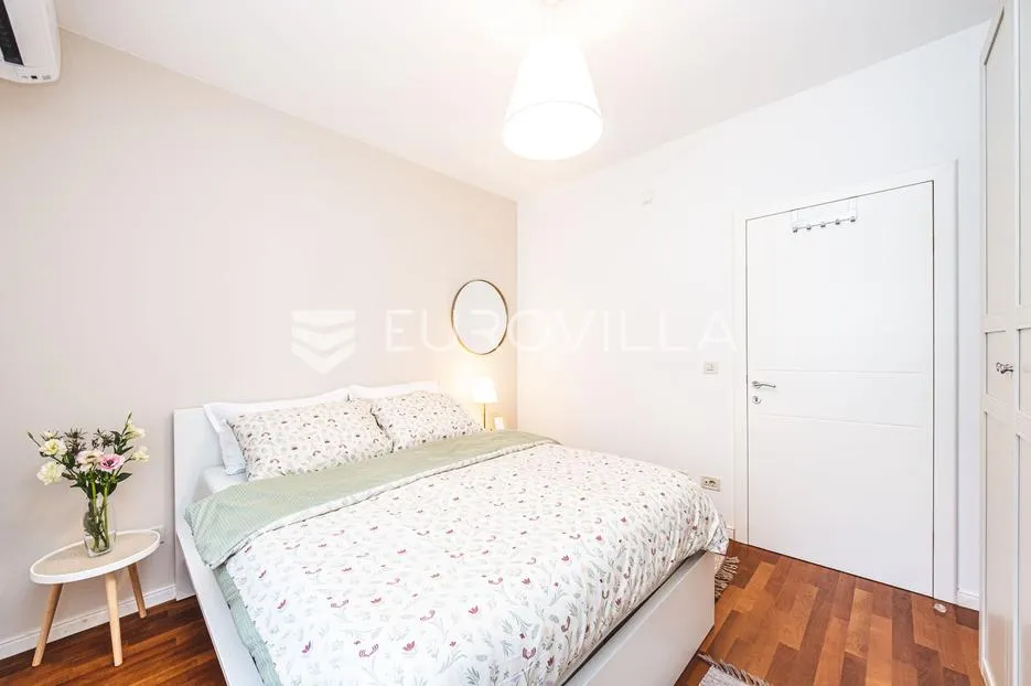 zagreb, maksimir, odličan četverosoban stan 120 m² s garažom - slika 8