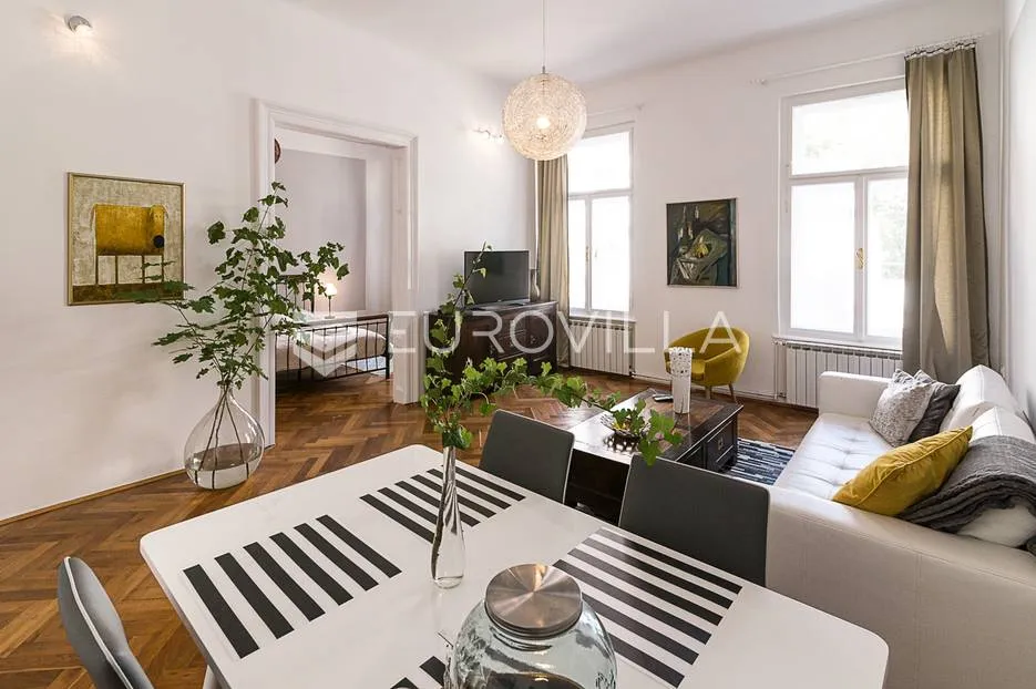 strogi centar pješačka zona trosoban stan 86 m² - slika 3