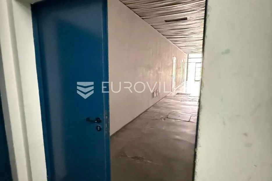 zadar, relja poslovno skladišni prostor korisnog volumena 163,95 m2 na više razina - slika 6