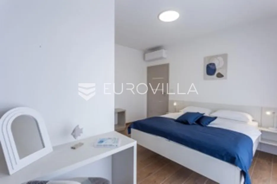 istra, smoljanci, kvalitetna i moderna samostojeća kuća, 208 m², grijani bazen 40 m² - slika 41