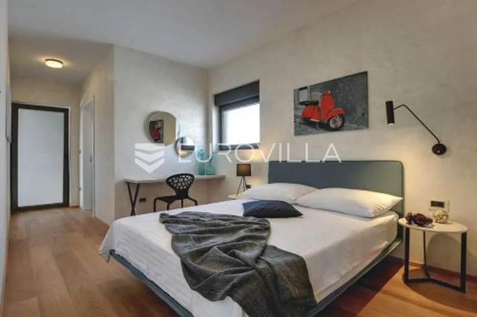 istra, vodnjan vila s pogledom na brijune 499 m2 - velika okućnica - slika 43