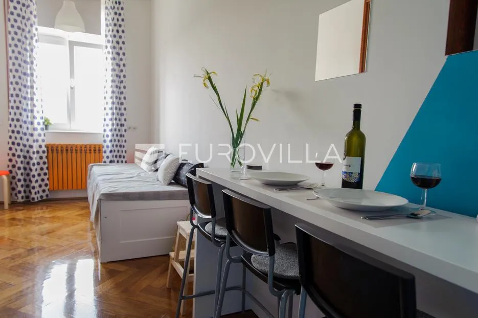 karlovac, centar, stan 231 m², odlična lokacija - slika 9