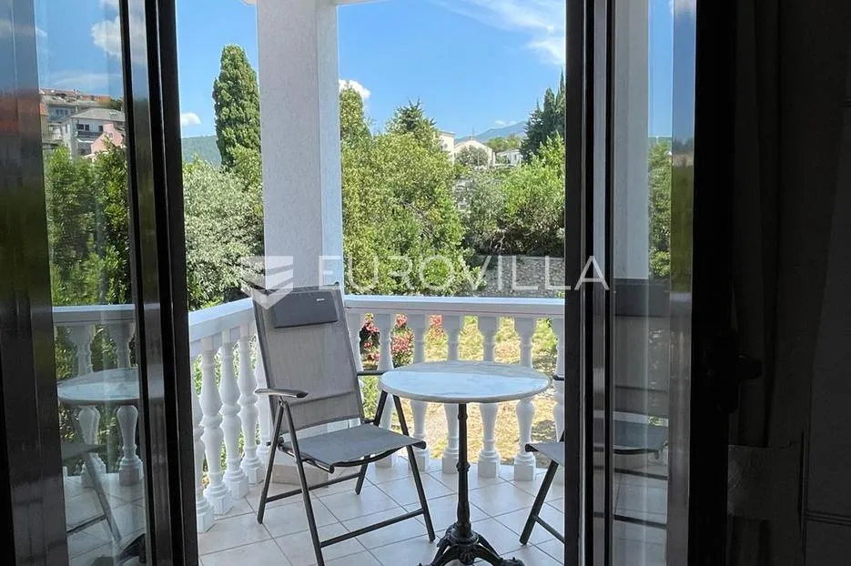 crikvenica, kuća sa 4 apartmana i 2 poslovna prostora, centar, pogled na more - slika 15