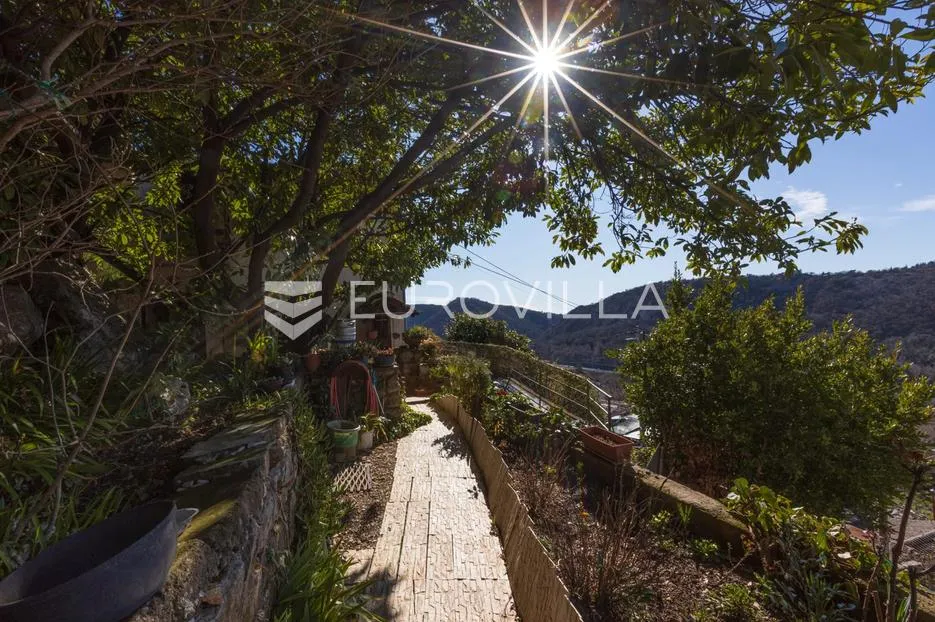 rijeka, draga, samostojeća katnica sa terasom i terenom od 718 m² - slika 13