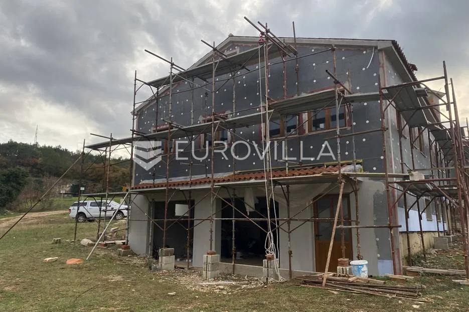 istra, rovinjsko selo, stambeno poslovni objekt 600 m2 u izgradnji - slika 2