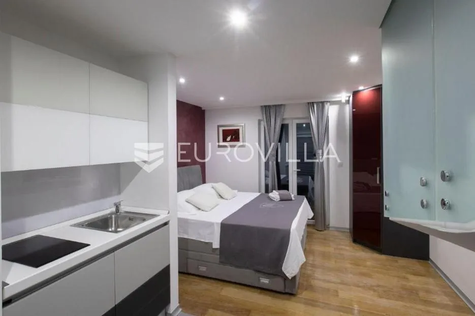 rogoznica, kuća s bazenom i pogledom na more, 352 m² - slika 20