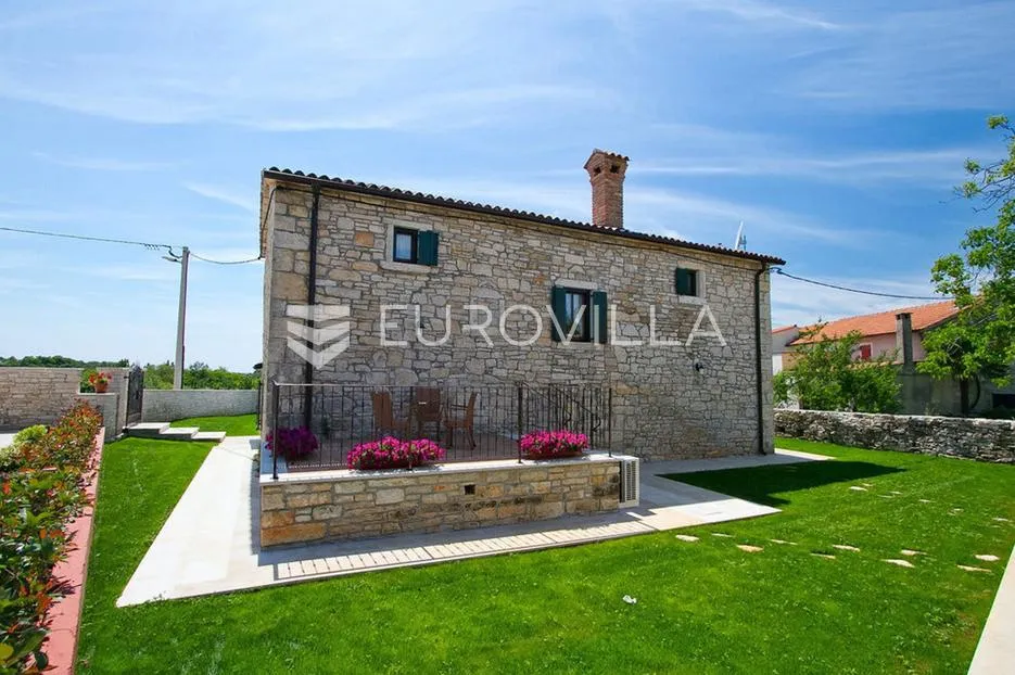 istra, poreč - elegantna kamena vila s bazenom, iznimno kvalitete gradnje - slika 5