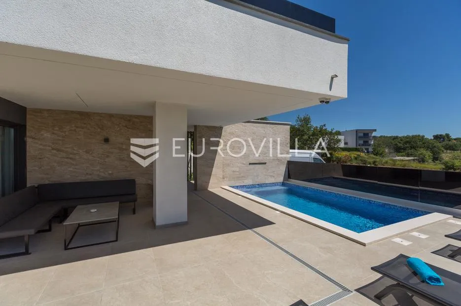 istra, medulin, moderna elegantna vila 200 m² blizu mora i plaža - slika 3