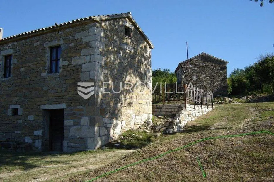 karojba, kompleks zemljišta na lokaciji koja pruža privatnost, 16,637 m2 - slika 2