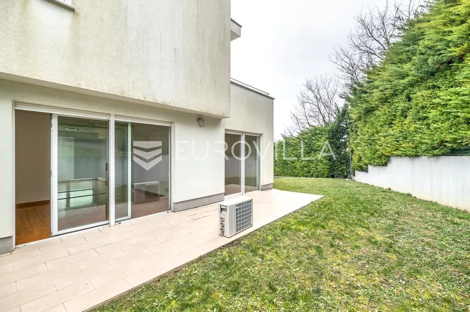 zagreb, gajnice, poslovna zgrada novije gradnje s tri stana, vrtom, ostavom i garažom, 453 m² - slika 15