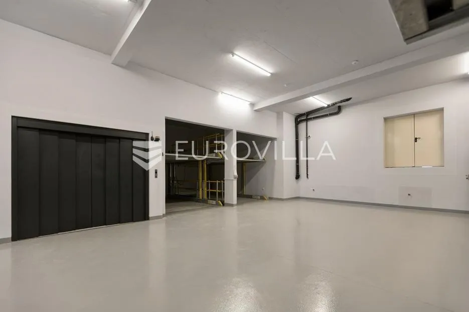 rijeka, pećine, novogradnja, luksuzan četverosoban stan 200,29 m² prvi red do mora - slika 22