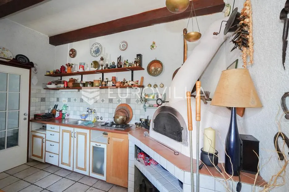 zadar, bokanjac, prostrana kuća površine 376 m² s velikim potencijalom - slika 25
