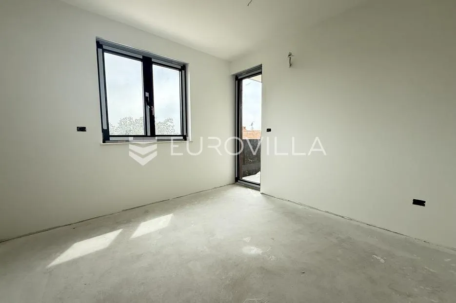 pula, pješčana uvala, četverosobni stan novogradnje 1. kat, 95.50 m², 450 m od mora - slika 10