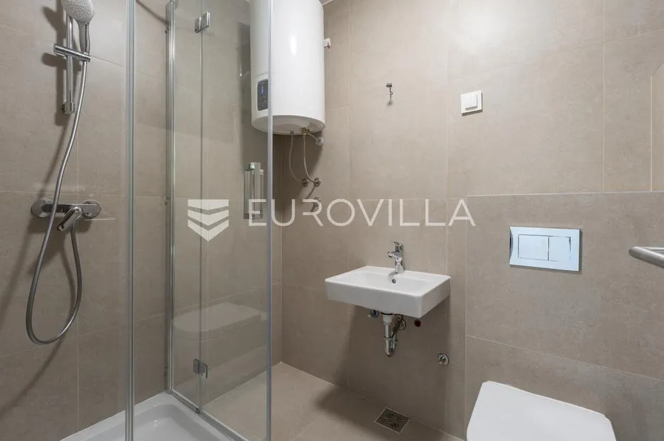 istra, duga uvala, 1. kat, adaptirani apartman u sklopu naselja s pogledom na more,150 m od mora - slika 5