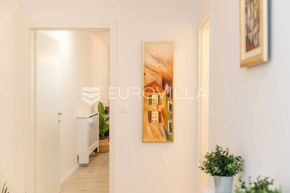 split, split 3 moderan dvoetažni stan pokraj medicinskog fakulteta 112 m² - slika 23