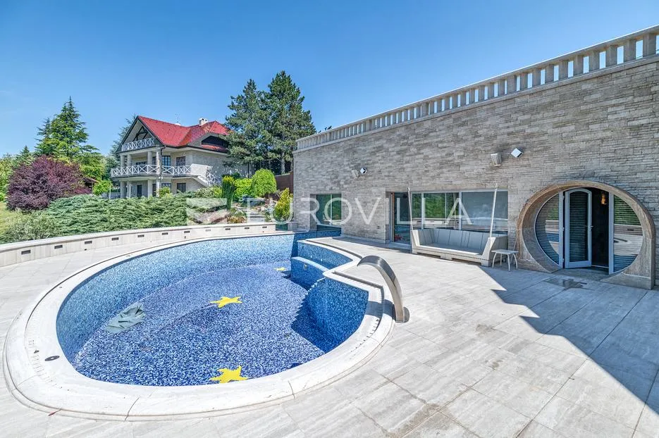 Samoborsko gorje luksuzno privatno imanje s vilom i dodatnim sadžajem od 850 m² na parceli 30.000 m² - Konšćica, Samobor