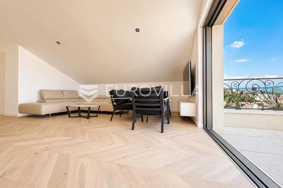 opatija, centar, luksuzan četverosoban penthouse 204 m², 200 m od mora - slika 4