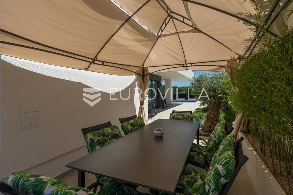 istra, medulin, moderna elegantna vila 200 m² blizu mora i plaža - slika 6