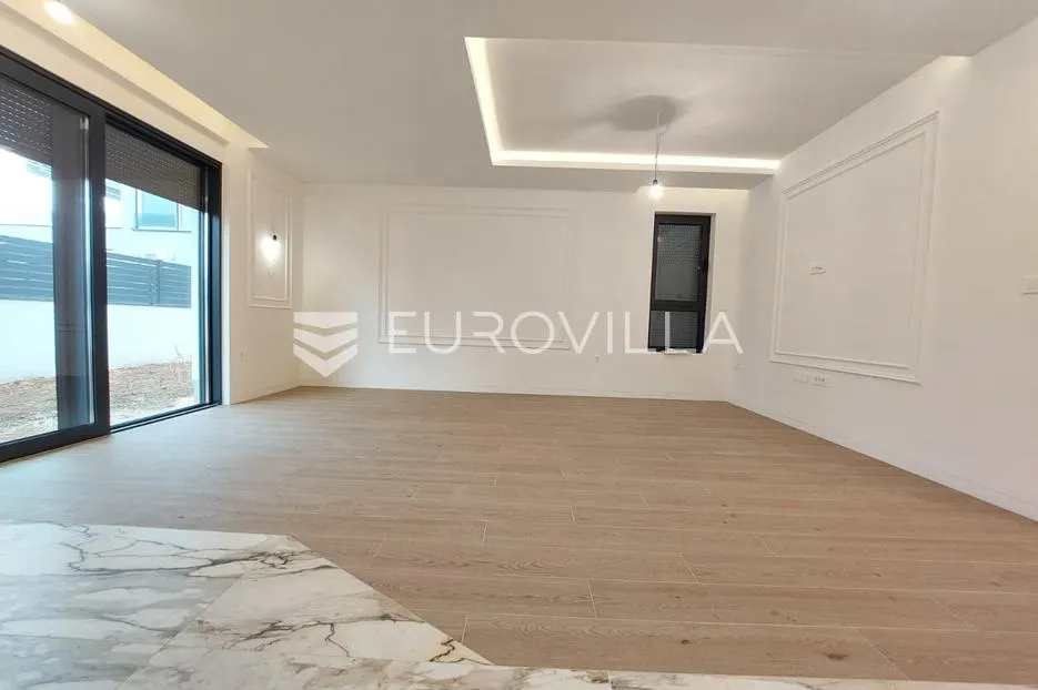 istra, pula, štinjan, stan s velikim privatnim vrtom 950m od plaže - slika 3
