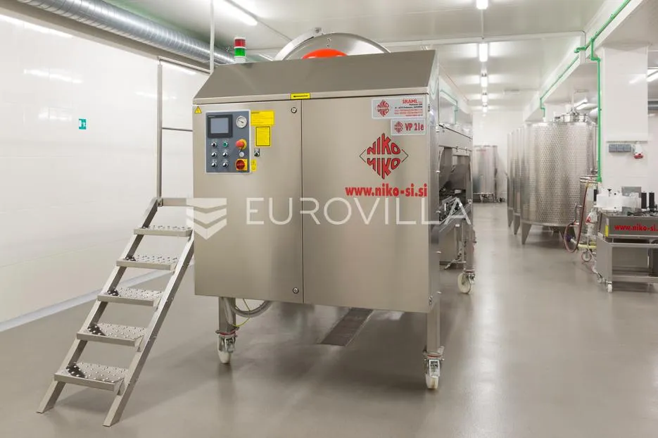 zelina, proizvodna hala od 540m2 s okućnicom od 1000m2 i voćnjakom - slika 14