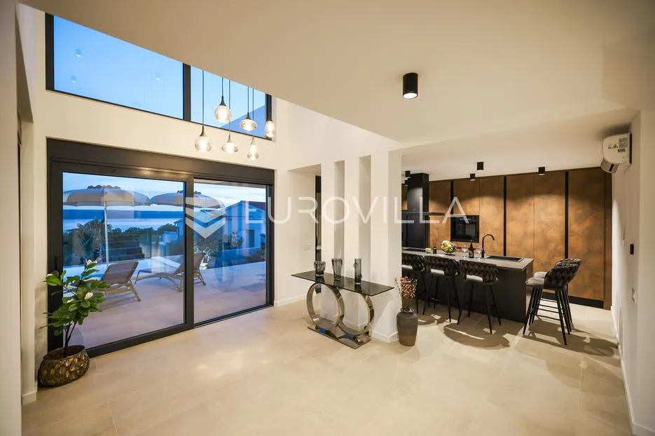 zadar, maslenica, luksuzna vila s bazenom i neometanim pogledom na more 254 m² - slika 46