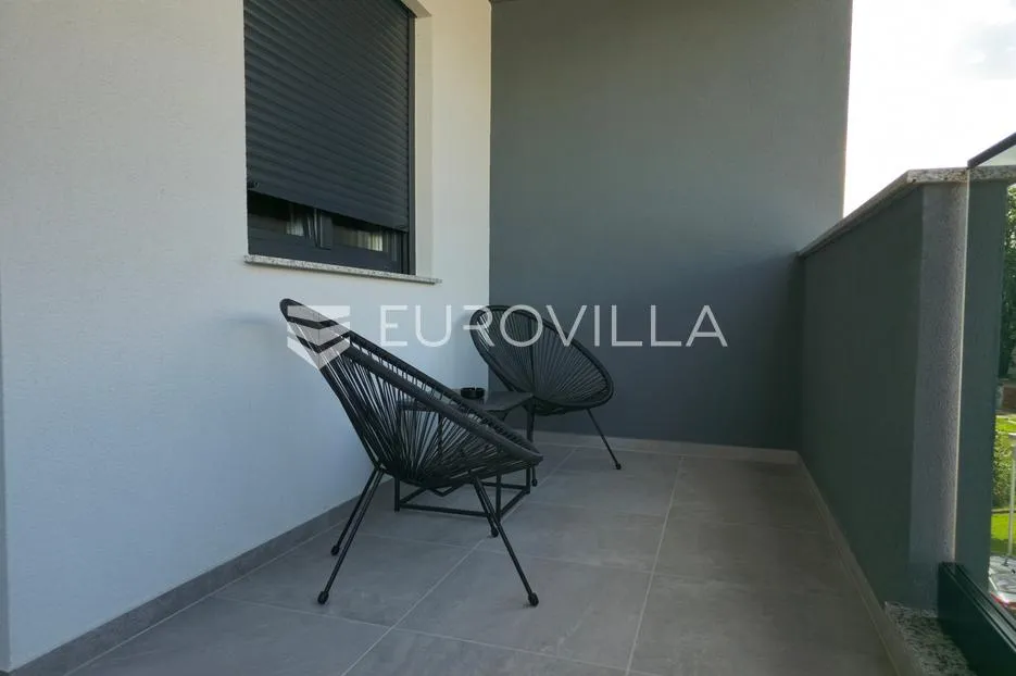 zagreb, savica, predivan dvosoban stan 42 m² garažno parkirno mjesto - slika 13
