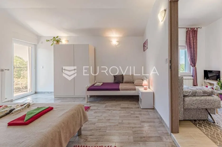pula, apartmanska kuća na izoliranoj lokaciji - slika 29