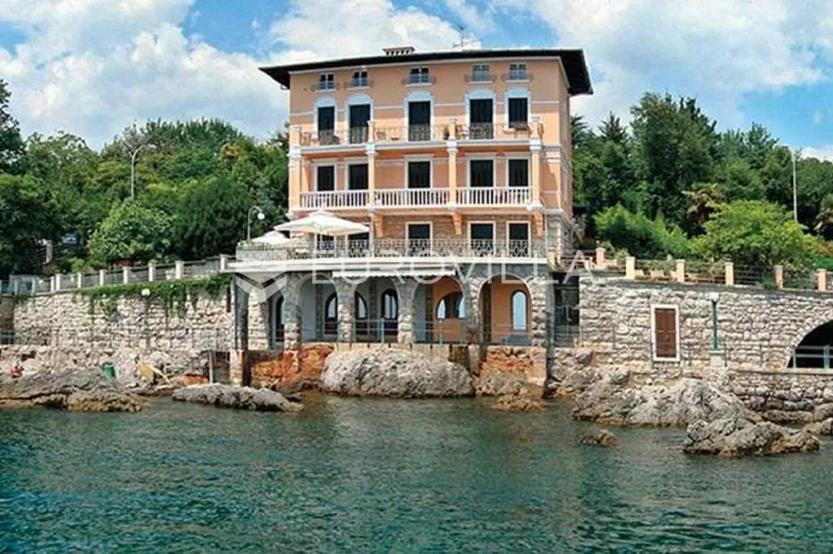 opatija, ičići, četverosoban stan, cijelogodišnji najam, 10 m od mora! - slika 2