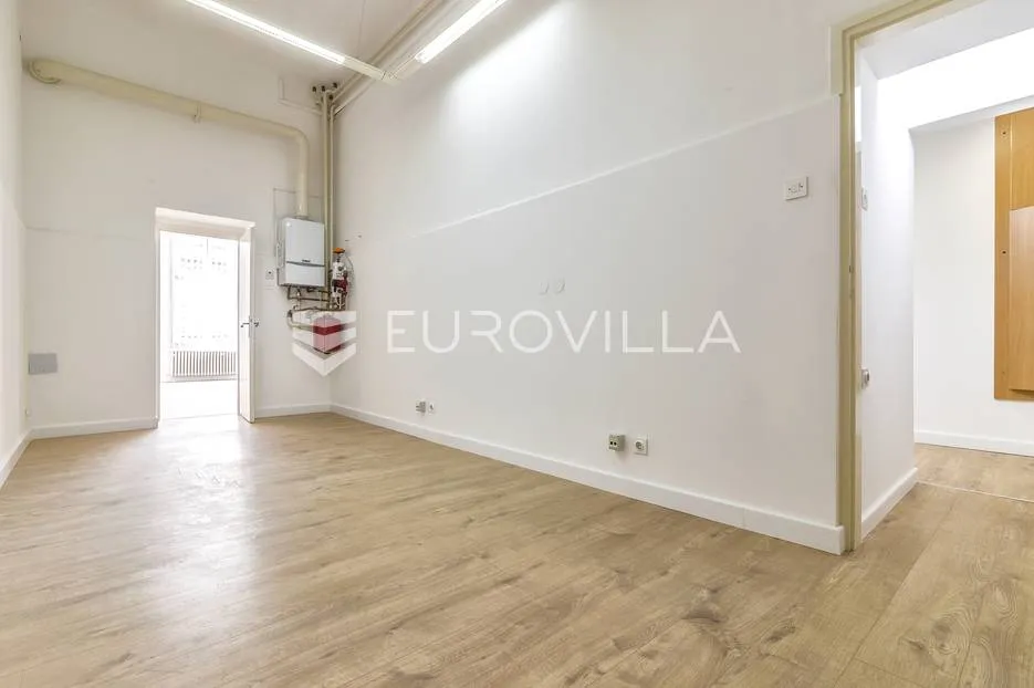 zagreb, centar, trg bana jelačića, prekrasan ured od 180 m² s 5 radnih soba - slika 8