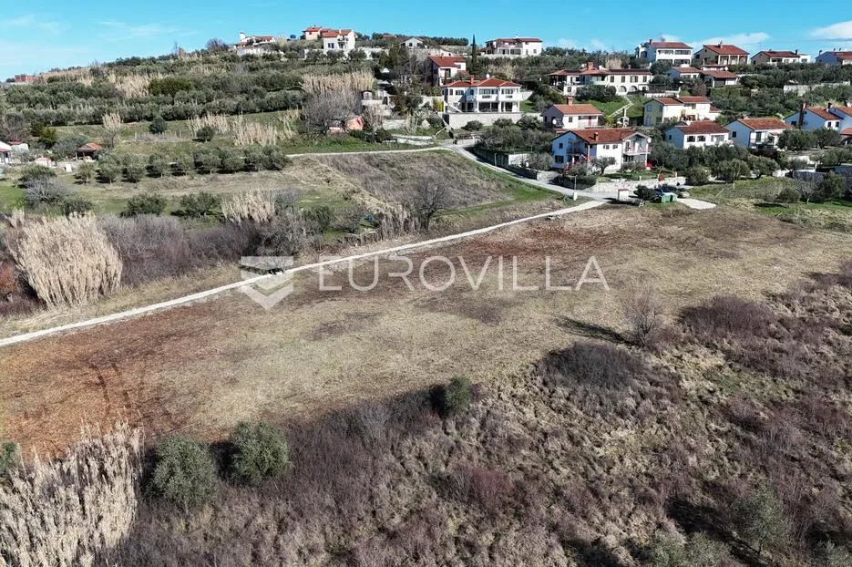 istra, buje, građevinsko zemljište 1036 m² na odličnoj lokaciji - slika 10