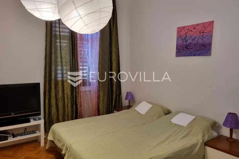 pula, zgrada sa 4 stana po 40 m2 u centru grada - pogodna za najam - slika 36