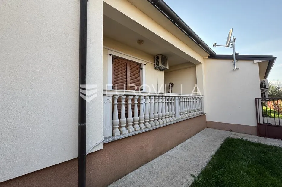 istra, valbandon, najam obiteljske kuće 180m2 s predivnom okućnicom - slika 21