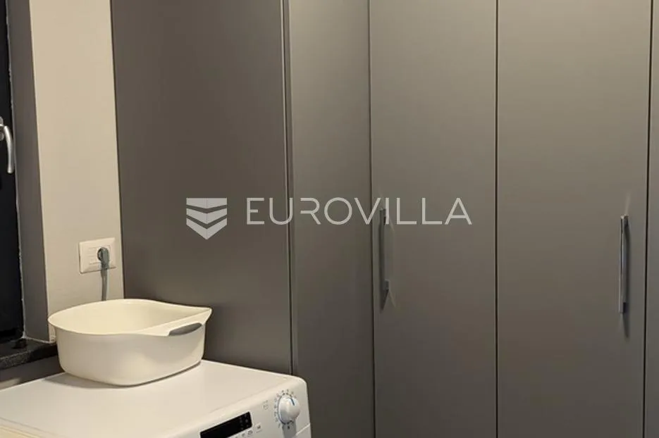 istra, poreč - moderna luksuzna vila udaljena 500 m od mora - slika 40