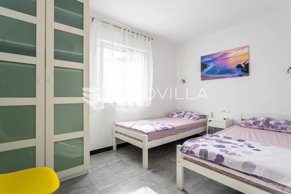 čiovo, slatine, kuća s bazenom na mirnoj lokaciji površine 179 m2 - slika 12