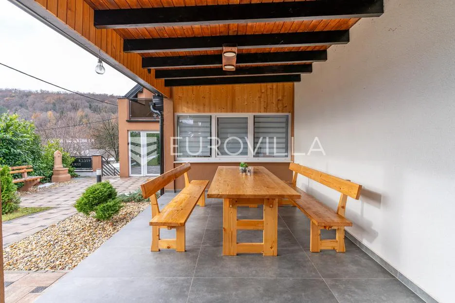velika, vila za odmor na atraktivnoj lokaciji - slika 8