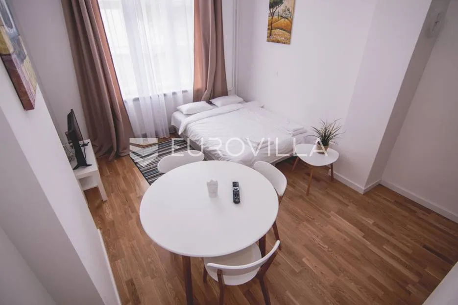 centar stan 205m2 podijeljen na 5 apartmana i sobu - slika 55