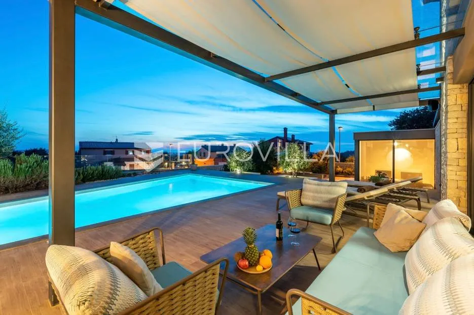 istra, umag, prekrasna vila s bazenom, 156 m² - slika 47
