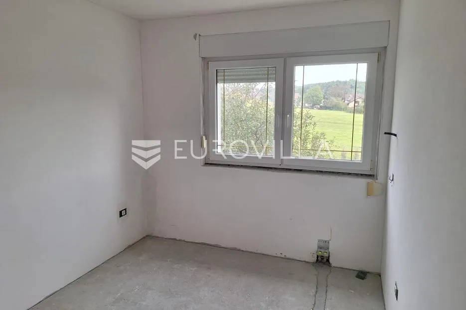 karlovac, tušilović, kuća 420 m², 3 stana - slika 11