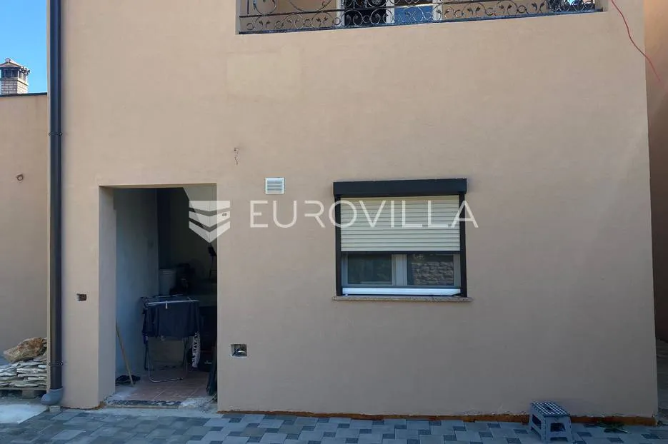 istra, rovinjsko selo, kuća u nizu od 90 m² u mirnom okruženju - slika 11