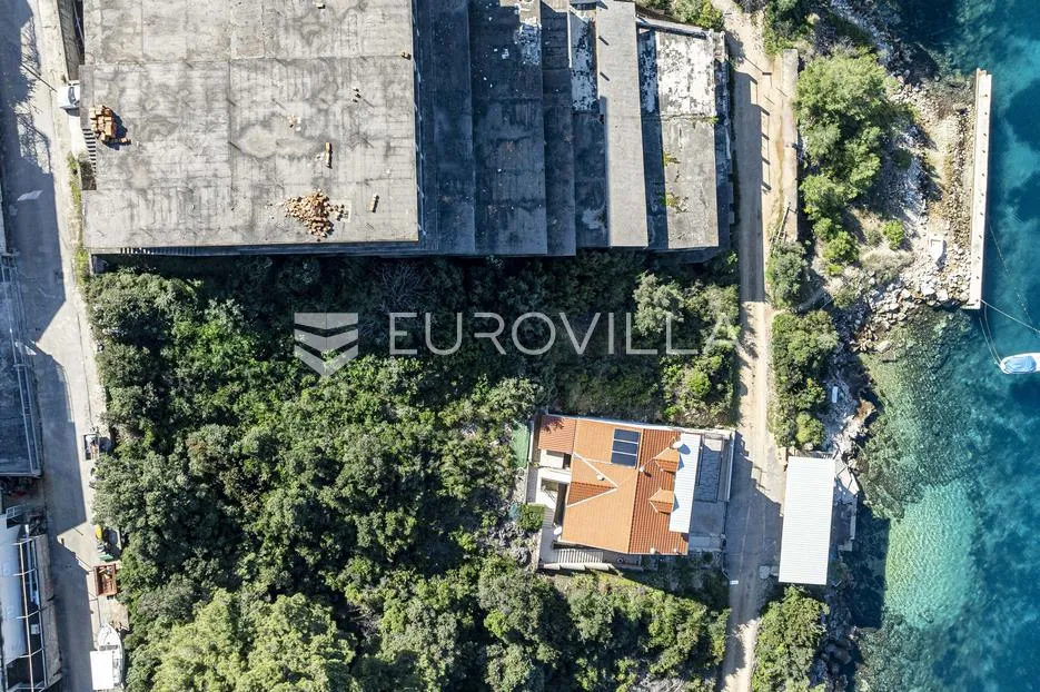 korčula, brna, građevinsko zemljište u prvom redu do mora - slika 7