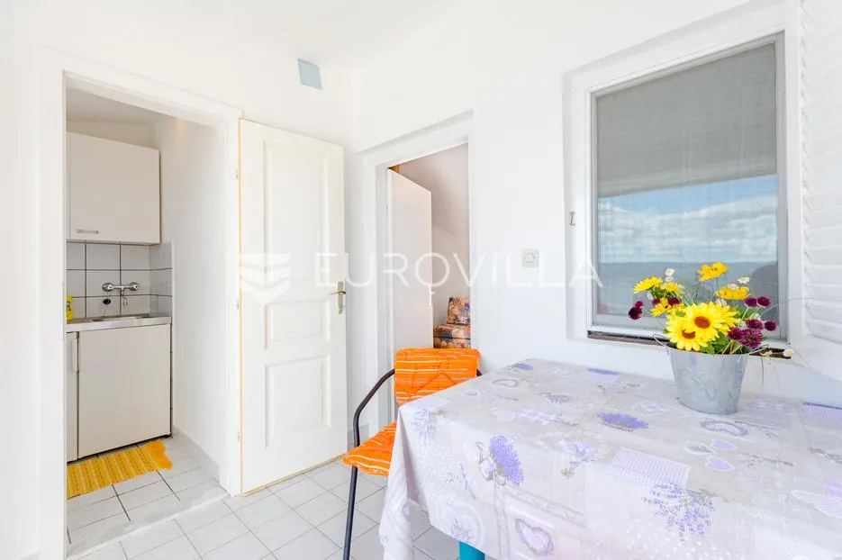 omiš, marušić, prekrasna apartmanska kuća - slika 13