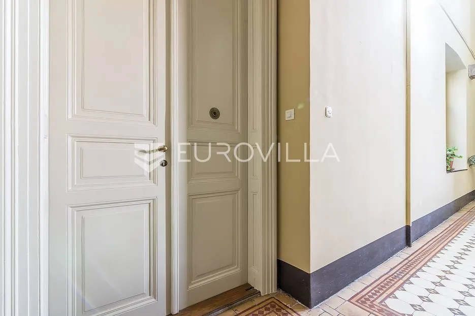 petrinjska kraj trga bana jelačića luksuzan stan 160m2 - slika 12
