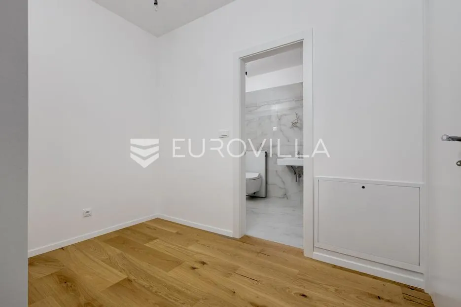 rijeka, pećine, novogradnja, luksuzan trosoban stan 105,96 m² prvi red do mora - slika 8